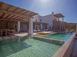 AURA Seaview Sunset Pool Villa - Six Bedrooms