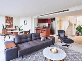 Penthouse Apartment in Melb CBD Perfect Location