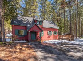 Cozy Cabin 5 Min Walk to Lake Tahoe Hot-Tub Excellent Location，位于塔霍维斯塔的木屋