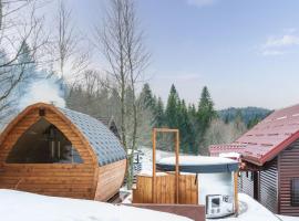 Cozy Bear Cabin，位于Brestova Draga的带按摩浴缸的酒店