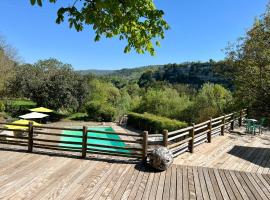 Gîte Nature en Luberon，位于塞雷斯特的度假屋