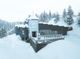 皇家卢卡酒店，位于鲁卡的酒店