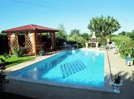 3 bedrooms villa with private pool enclosed garden and wifi at Umag 1 km away from the beach