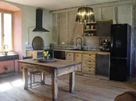 River House in medieval bastide - Sleeps up to 6，位于沙拉布尔的酒店