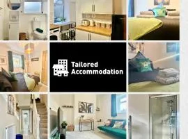 Cozy & Spacious 3-bedroom home by Tailored Accommodation