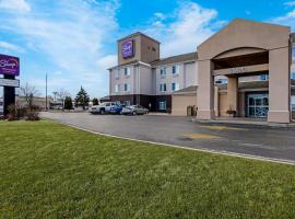 Sleep Inn & Suites Green Bay South，位于De Pere的酒店