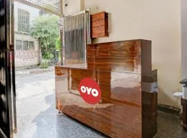 Super OYO Flagship Hotel Family Deluxe
