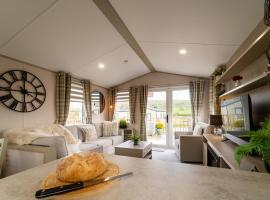 Wiswell View Lodge: Pendle View Holiday Park，位于克利夫罗的酒店