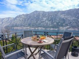 Sea view apartment in Kotor Bay，位于普查尼的酒店