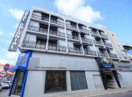 Hotel Colonial，位于伊塔佩蒂宁加的酒店