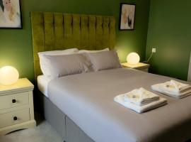Nomi Rooms & Restaurant，位于班戈的酒店