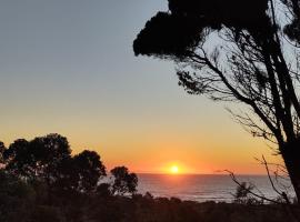 Coração da Terra Praia do Rosa，位于普腊亚罗萨的酒店