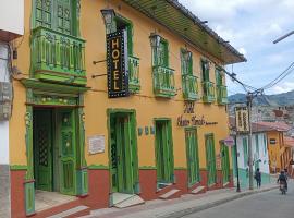 HotelSueño Dorado Aguadas，位于Aguadas的酒店