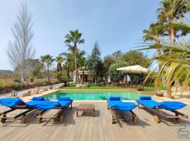 Casa Bet con piscina y jardín.，位于圣米克尔德巴兰的酒店