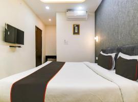 Hotel Iconic Stay，位于印多尔的酒店