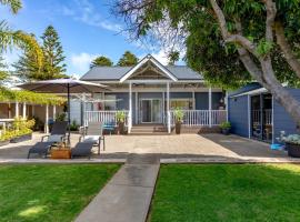18 Strangways Tce Port Elliot - Linen Included，位于埃利奥特港的酒店
