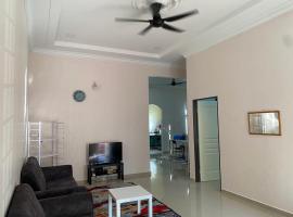 Zayyans Homestay，位于Kampong Merabang Likar的酒店