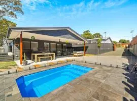 Pool Side Point Oasis - Plunge Pool