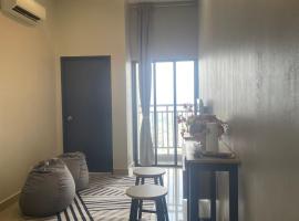 Gombak, KL at Ayuman Suites with Netflix & panoramic view of Gombak & Batu Caves，位于Kampong Kerdas的酒店