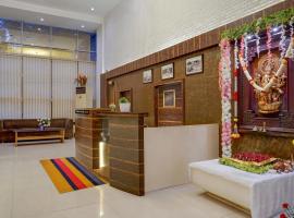 Super Townhouse Oak Orchard Hotel，位于浦那Shivaji Nagar的酒店