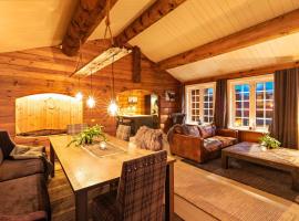 Luxurious and modern log cabin close to nature，位于Lislevatn的Spa酒店