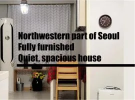 Near by Hongdae Fully furnished, quiet, spacious house