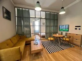 Central Chic