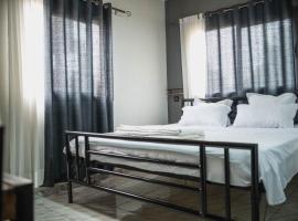 Come IN Hôtel，位于Imerintsiatosika的酒店