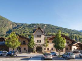 Alpenrast Tyrol，位于Mils bei Imst的酒店