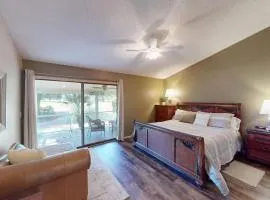 Escape to Mesmerizing Magnolia Run 2BR 2BA