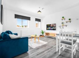 New Luxury Apartment - Cradley Heath - 2MH - Parking - Netflix - Top Rated，位于伯明翰的公寓