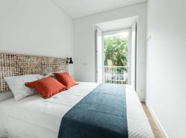 Brum Design Apartments I，位于蓬塔德尔加达的自助式住宿