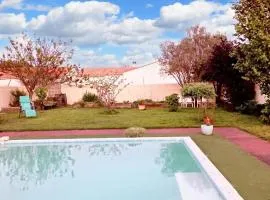 Studio cosy avec jardin, La Jarrie, 23m², piscine partagée