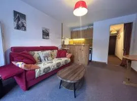 Studio fonctionnel avec coin montagne, proche remontées mécaniques et centre commercial, 4 couchages - FR-1-330F-66