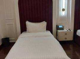 Hotel MERIDIAN，位于Kary的酒店