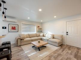 Hip Modern, 3 Bedroom，位于朱诺的酒店