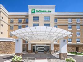 Holiday Inn & Suites Detroit - Troy by IHG，位于特洛伊的酒店