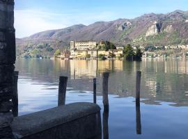 Appartamento vacanze al lago Orta San Giulio，位于奥尔塔圣朱利奥的酒店