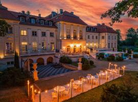 Hotel Pałac Alexandrinum，位于Krubki的酒店