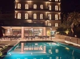 Hotel Ristorante Al Caminetto WorldHotels Crafted Adults Only，位于托里德尔贝纳科的酒店