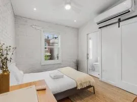 Adorable Studio Space in Private Carriage House