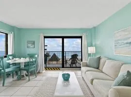 Aquamarine Suite at Sunglow Resort by Brightwild