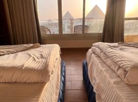 Sphinx and Pyramids INN，位于开罗吉萨的酒店