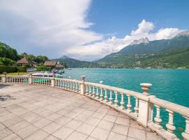 Balcon sur le lac charmant T3 avec vue spectaculaire，位于杜约特的乡村别墅