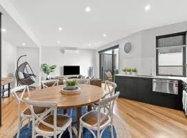 Brand New Townhouse Coastal Lifestyle Torquay