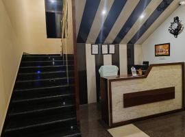 Hotel Ocean Bird，位于Kismat的酒店