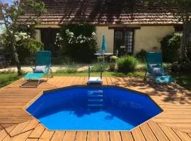 PRIVATE POOL with Stunning Views of the Chateau!! Sunset