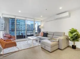 Millennial Southbank Condo Lifestyle w parking