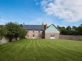 Dryburgh Farmhouse