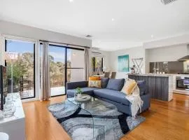 Bundoora Family Home near Uni Hill
